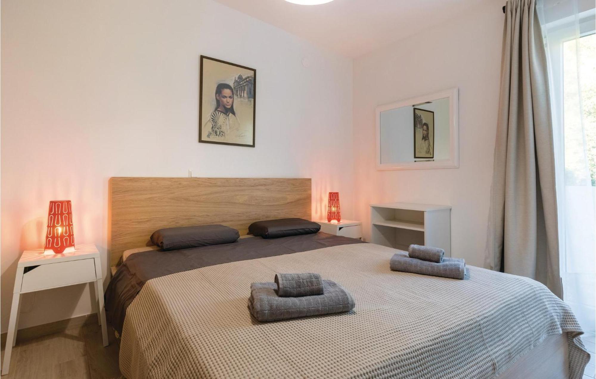 Awesome Apartment In Blace With House Sea View Exterior photo